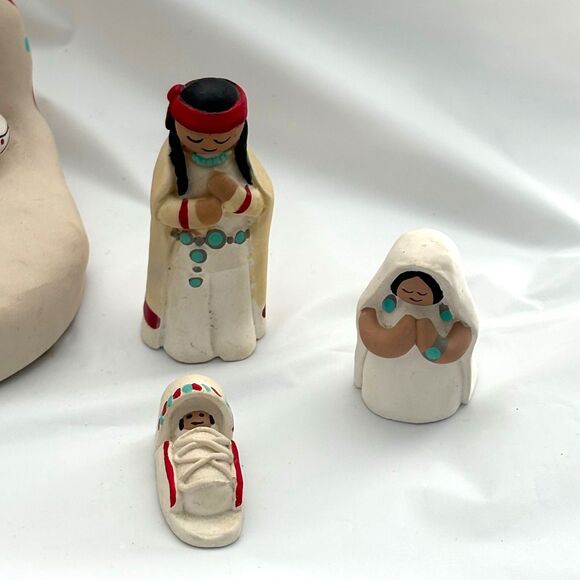 Native American Teissedre Clay Pottery Nativity Set Vintage - Picture 7 of 10